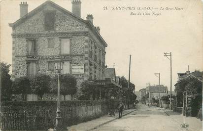 / CPA FRANCE 95 "Saint Prix, rue du Gros Noyer"
