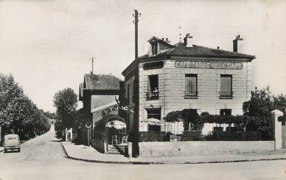 / CPSM FRANCE 95 "Montsoult, bar Tabac de la gare"