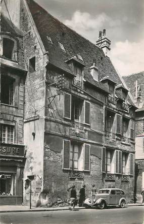 / CPSM FRANCE 76 "Caen, maison natale de Malherbe" / AUTOMOBILE