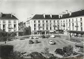 37 Indre Et Loire / CPSM FRANCE 37 "Tours, la place de la Résistance et ses nouveaux immeubles"