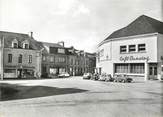 56 Morbihan / CPSM FRANCE 56 "Bubry, la place"