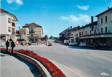 / CPSM FRANCE 01 "Pont d'Ain, le carrefour"