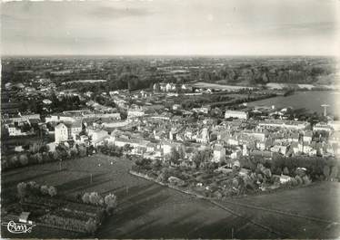 / CPSM FRANCE 01 " Pont de Vaux, vue aérienne"