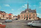 02 Aisne / CPSM FRANCE 02 "Chauny, place de l'hôtel de ville" 