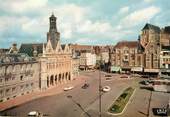 02 Aisne / CPSM FRANCE 02 "Saint Quentin, place de l'hôtel de ville "