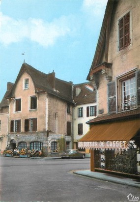 / CPSM FRANCE 03 "Cusset, maisons historiques"