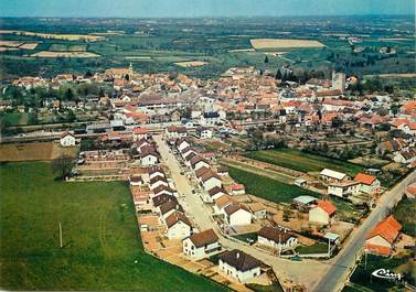 / CPSM FRANCE 03 "Huriel, vue générale aérienne "