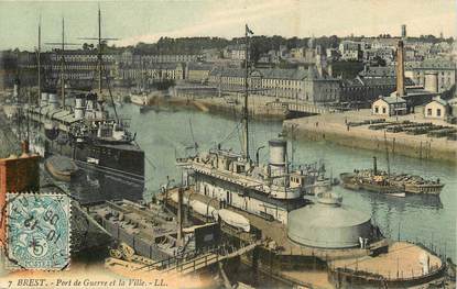 CPA FRANCE 29 "Brest, port de Guerre et la ville"
