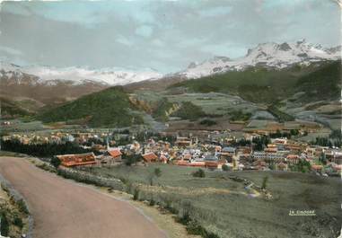 / CPSM FRANCE 04 "Barcelonette, vue générale, le chapeau de gendarme"