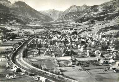 / CPSM FRANCE 04 "Barcelonette, vue générale "