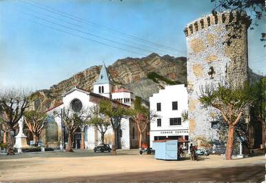 / CPSM FRANCE 04 "Sisteron, la Cathédrale et une vieille tour"