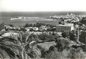 06 Alpe Maritime / CPSM FRANCE 06 "Antibes, vue panoramique sur le port et la vieille ville"