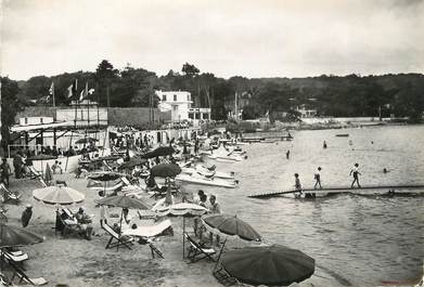 / CPSM FRANCE 06 "Antibes, La Garoupe, la plage"