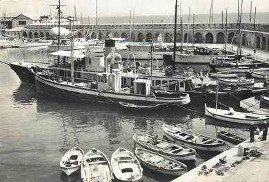 / CPSM FRANCE 06 " Antibes, le port" / BATEAU