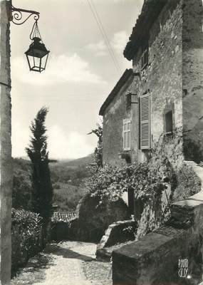 / CPSM FRANCE 06 "Auribeau sur Siagne, une rue du vieux village"