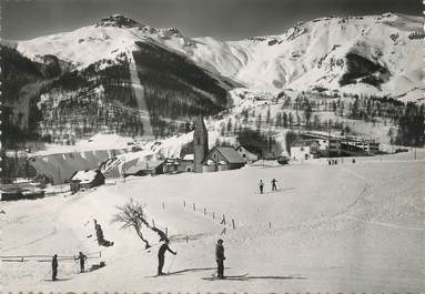 / CPSM FRANCE 06 "Auron, vue du générale du plateau et cime de Las Donnas"