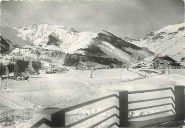 / CPSM FRANCE 06 "Auron, vue générale en hiver et le Ciavalet"