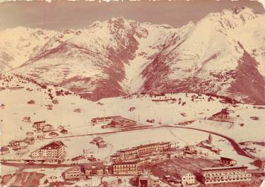 / CPSM FRANCE 06 "Auron, vue générale du plateau, la gare du téléphérique"