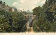 80 Somme CPA FRANCE 80 "Amiens, le pont Lemerchier" / TRAIN