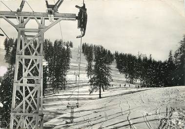 / CPSM FRANCE 06 "La Colmiane, le télésiège et les pistes"