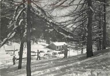 / CPSM FRANCE 06 "La Colmiane, route intervallée Valdeblore Saint Martin de Vésubie" / SKI