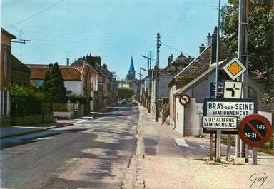 / CPSM FRANCE 77 "Bray sur Seine, entrée du Bray par la route de Nogent"