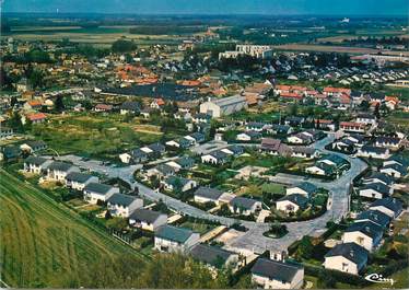 / CPSM FRANCE 77 "Fontenay Tresigny, vue générale aérienne"