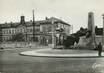 / CPSM FRANCE 77 "Montereau, monument aux morts et l'hôpital"