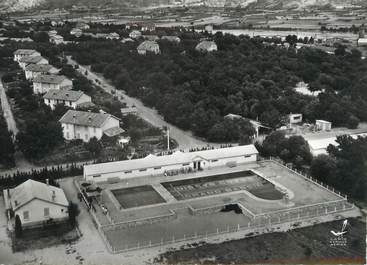 / CPSM FRANCE 04 "Saint Auban sur Durance, la piscine"