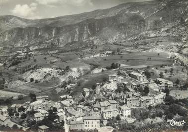 / CPSM FRANCE 05 "Montmorin, vue générale aérienne"