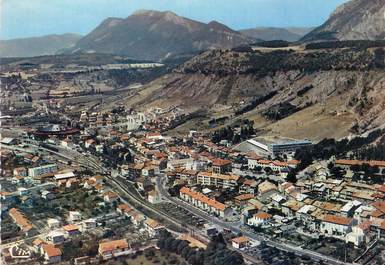 / CPSM FRANCE 05 "Veynes, vue générale aérienne"