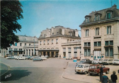 CPSM FRANCE 08 "Charleville Mézières, la gare SNCF"