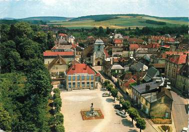 CPSM FRANCE 10 "Estissac, place du générale De Gaulle"