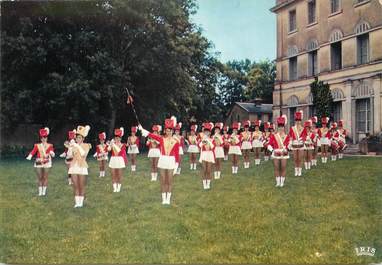 CPSM FRANCE 10 "Bataillon de Charme de la ville de Troyes" / MAJORETTE