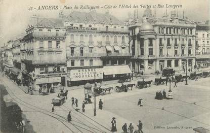 / CPA FRANCE 49 "Angers, place du ralliement, côté de l'hôtel des postes et rue Lenepreu"