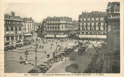 / CPA FRANCE 49 "Angers, la place du ralliement vers le théâtre"