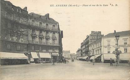 / CPA FRANCE 49 "Angers, place et rue de la gare"