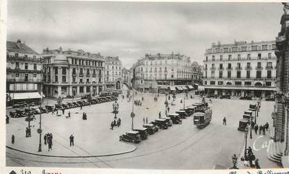 / CPSM FRANCE 49 "Angers, Place du Ralliement"