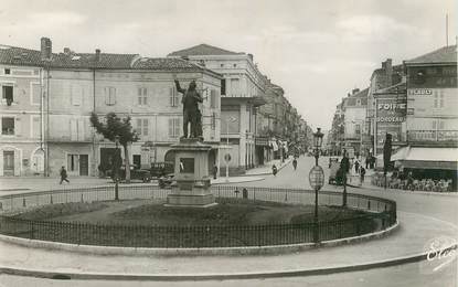 / CPSM FRANCE 47 "Agen, place Jasmin et boulevard de la République"