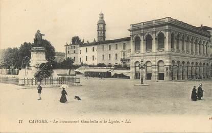 / CPA FRANCE 46 "Cahors, le monument Gambetta et le lycée"