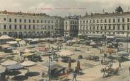 31 Haute Garonne / CPA FRANCE 31 "Toulouse, Place du Capitole, fin du marché"