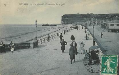 / CPA FRANCE 76 "Fécamp, la nouvelle promenade de la jetée"