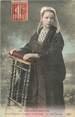 29 Finistere / CPA FRANCE 29 "Saint Thégonnec, Lampaul et Guimiliau, la coiffe de deuil"