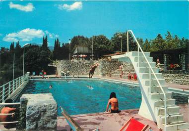 / CPSM FRANCE 06 " Levens, la  piscine"