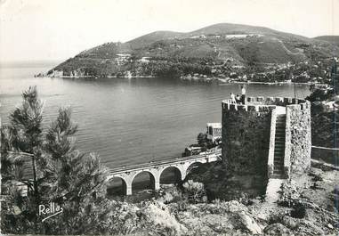 / CPSM FRANCE 06 "La Napoule, vue sur Théoule depuis le château d'Agecroft et viaduc de la ligne Nice Paris"