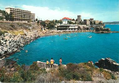 / CPSM FRANCE 06 "La Napoule, la plage et le château "