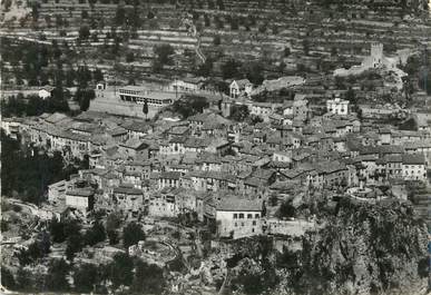 / CPSM FRANCE 06 "Peille, vue générale aérienne prise du col de la Madone"