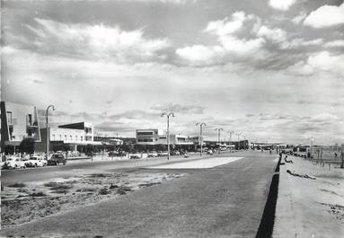 / CPSM FRANCE 11 "Narbonne Plage, l'avenue, la plage et les hôtels"