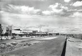 11 Aude / CPSM FRANCE 11 "Narbonne Plage, l'avenue, la plage et les hôtels"