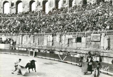 / CPSM FRANCE 13 "Arles, vue de corrida"